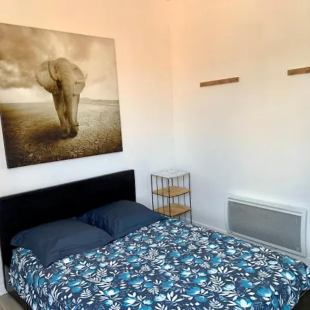 White Design Proche Cannes Apartment