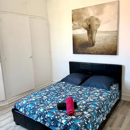 White Design Proche Cannes *