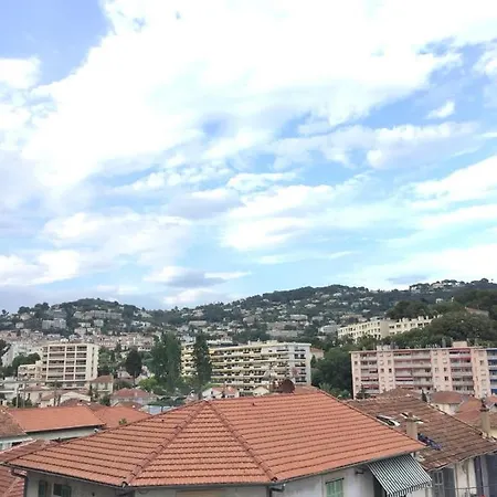 White Design Proche Cannes *