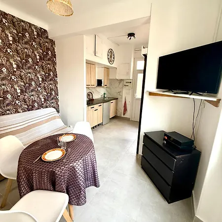 White Design Proche Cannes * Le Cannet